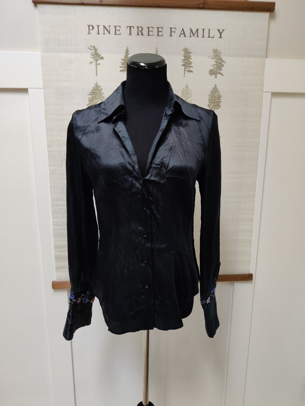 Holt Renfrew Collection Black 100% Silk Beaded Cuff Collar Blouse 10